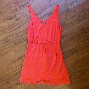 Guess Summer Dress with Pockets!! (Worn Once!)